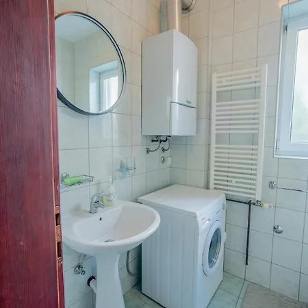 Apartment Sunshine 80 M From *